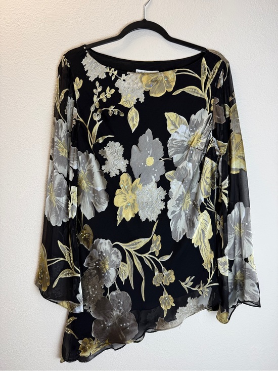 Adrianna Papell Tops - Adrianna Papell Boutique Silk Floral Beaded Asymmetrical Top Bell Sleeve L